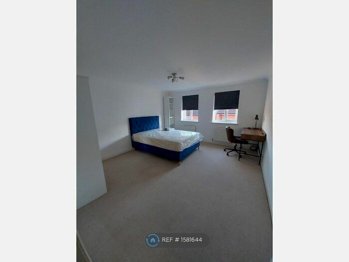 4 Bedroom Terraced House To Rent In Whistlefish Court, Norwich, NR5