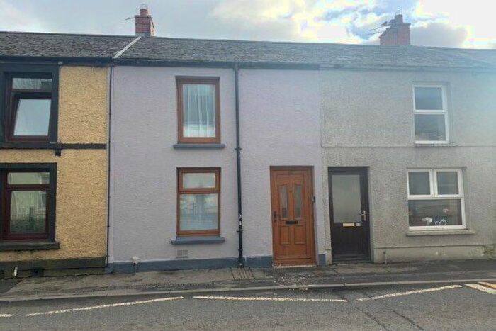 2 Bedroom Property To Rent In Priory Street, Carmarthen, SA31