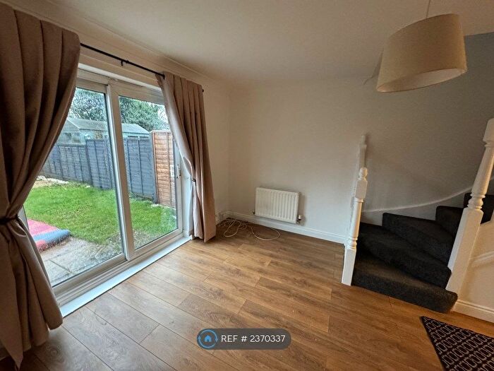 2 Bedroom Terraced House To Rent In Campion Road, Hatfield, AL10
