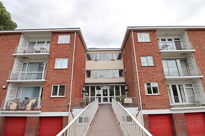 2 Bedroom Apartment To Rent In Essex Close, Nod Rise, Coventry, West Midlands, CV5