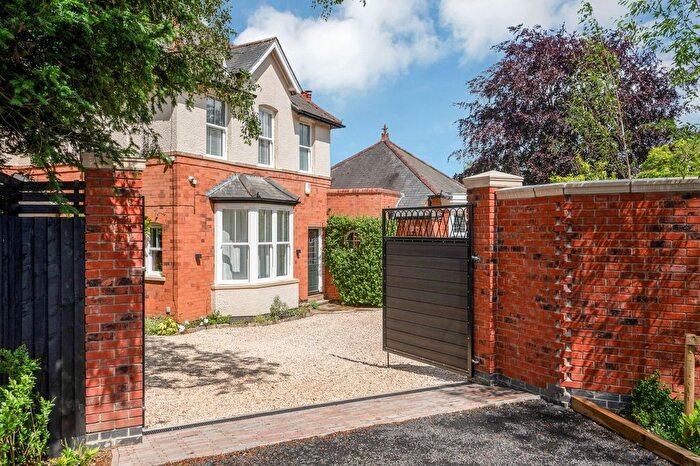 4 Bedroom Detached House For Sale In Lutterworth Road, Dunton Bassett, LE17