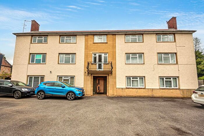 2 Bedroom Flat For Sale In Chamberlain Street, Wells, Somerset, BA5
