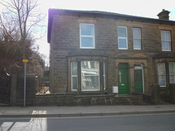 1 Bedroom Flat To Rent In Market Street, Chapel-En-Le-Frith, High Peak, SK23