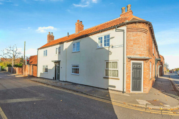 2 Bedroom Semi-Detached House For Sale In Bell Lane, Collingham, Newark, NG23