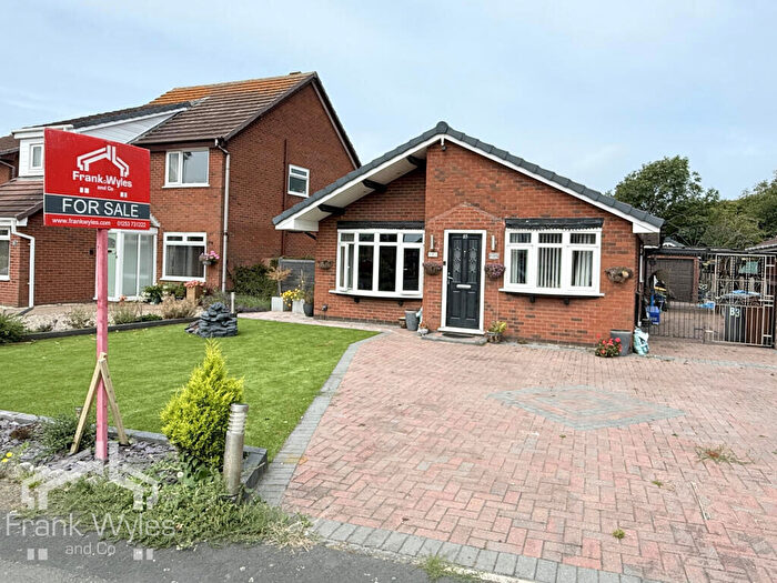 3 Bedroom Bungalow For Sale In Frobisher Drive, Lytham St. Annes, Lancashire, FY8