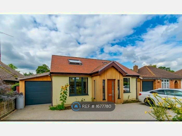 4 Bedroom Detached House To Rent In Horley, Horley, RH6