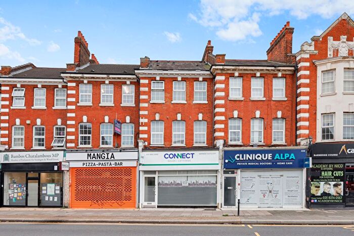 Property To Rent In Green Lanes, Palmers Green, N13