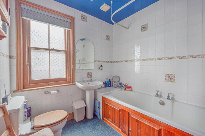 3 Bedroom Terraced House For Sale In Wareham, Dorset, BH20 - Photo 10