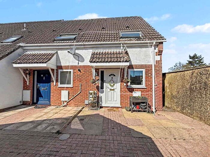 2 Bedroom End Terrace House For Sale In Georges Mews, Wimborne, BH21