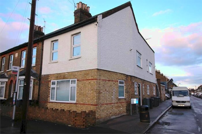 2 Bedroom Flat To Rent In Honey Lane, Waltham Abbey, EN9