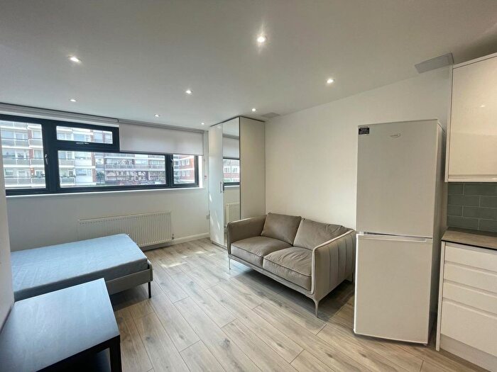 Studio To Rent In Regents Park Road, London, N3