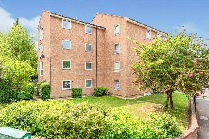 1 Bedroom Flat To Rent In Ventnor Road, Sutton, SM2