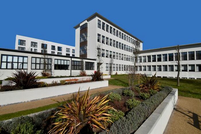 2 Bedroom Flat To Rent In Broadwater Road, Welwyn Garden City, AL7