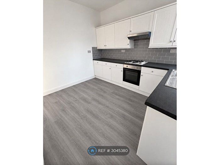 2 Bedroom Terraced House To Rent In Darfield Road, Barnsley, S72