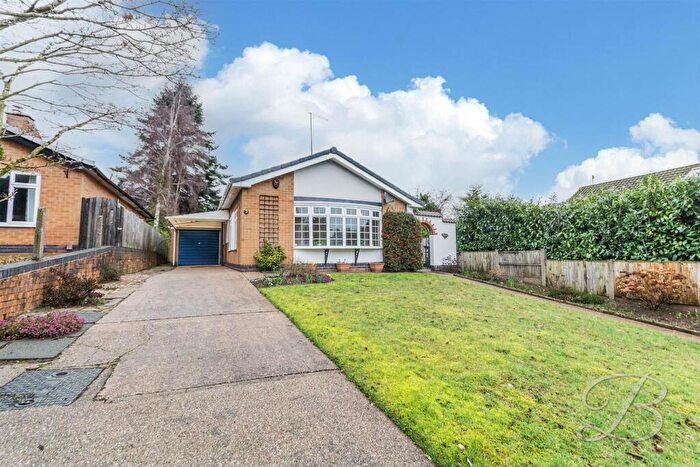 3 Bedroom Bungalow For Sale In Linwood Crescent, Ravenshead, Nottingham, NG15