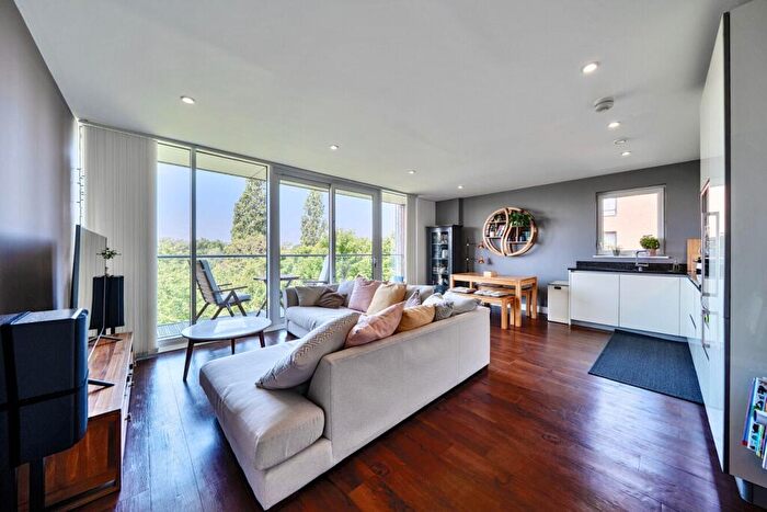 2 Bedroom Flat For Sale In Dowding Drive, London, SE9