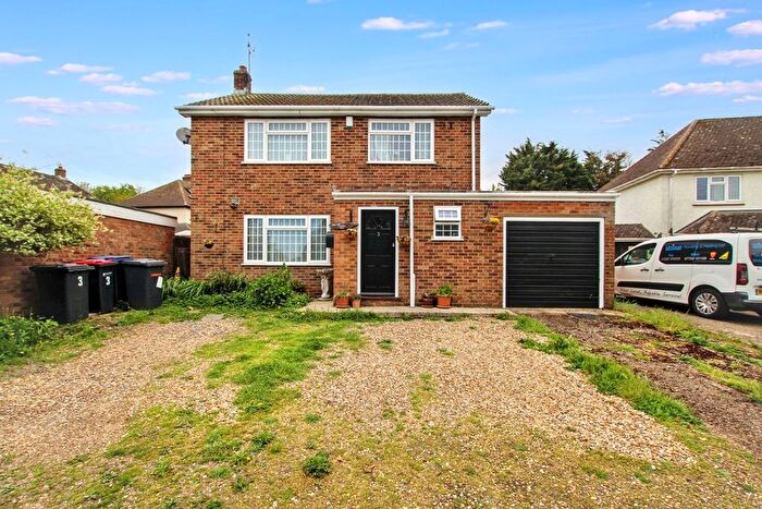 3 Bedroom Detached House For Sale In Hawthorn Corner, Herne Bay, CT6
