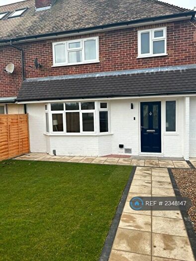 3 Bedroom Semi-Detached House To Rent In Orchard Estate, Twyford, Reading, RG10