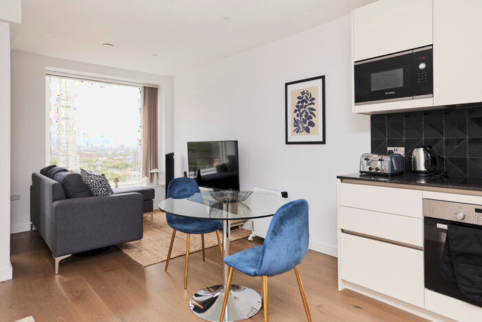 Studio To Rent In Hurlock Heights, SE17