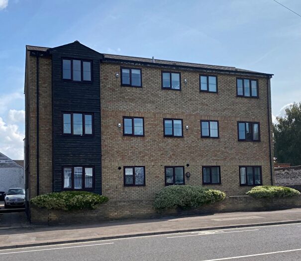 1 Bedroom Flat To Rent In Kneesworth Street, Royston, SG8