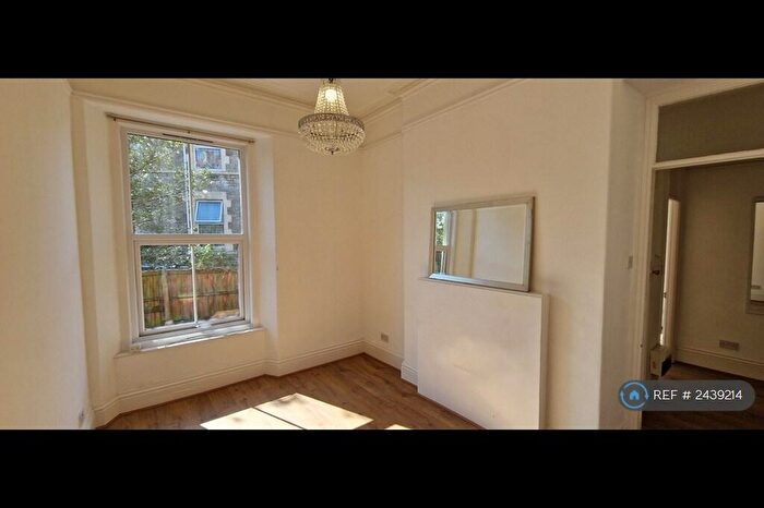 2 Bedroom Flat To Rent In Bouverie Mansions, Weston Super Mare, BS23