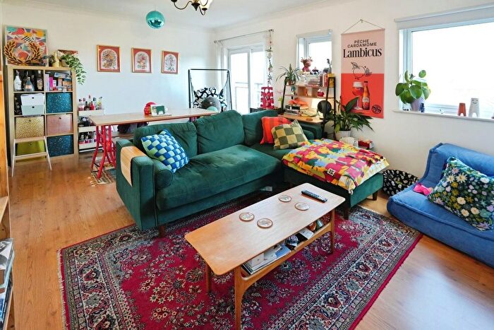 2 Bedroom Flat For Sale In Chester Road, Stretford, Trafford, M32