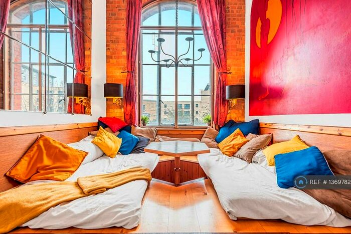 1 Bedroom Flat To Rent In Bow Quarter, London, E3