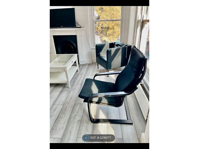 1 Bedroom Flat To Rent In New End, London, NW3