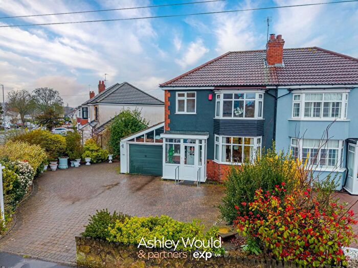 3 Bedroom Semi Detached House For Sale In Wolverhampton Road, Oldbury, B68