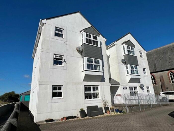 2 Bedroom Retirement Property To Rent In Church Street, Callington, PL17