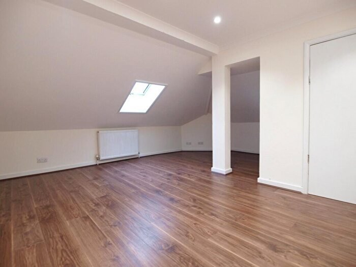 2 Bedroom Flat To Rent In Parkhurst Road, Holloway, N7