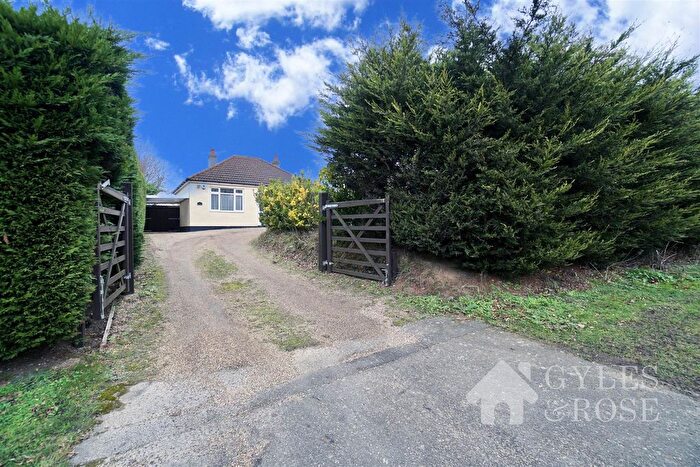 3 Bedroom Detached Bungalow For Sale In Clacton Road, Frating, Colchester, CO7