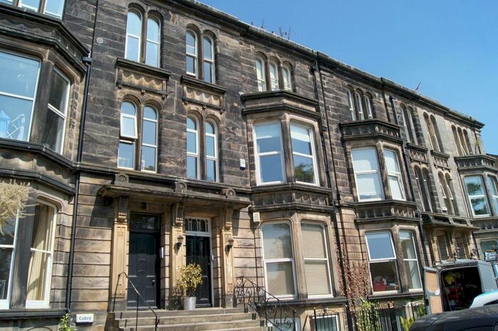 2 Bedroom Flat To Rent In York Place, Harrogate, North Yorkshire, Uk, HG1