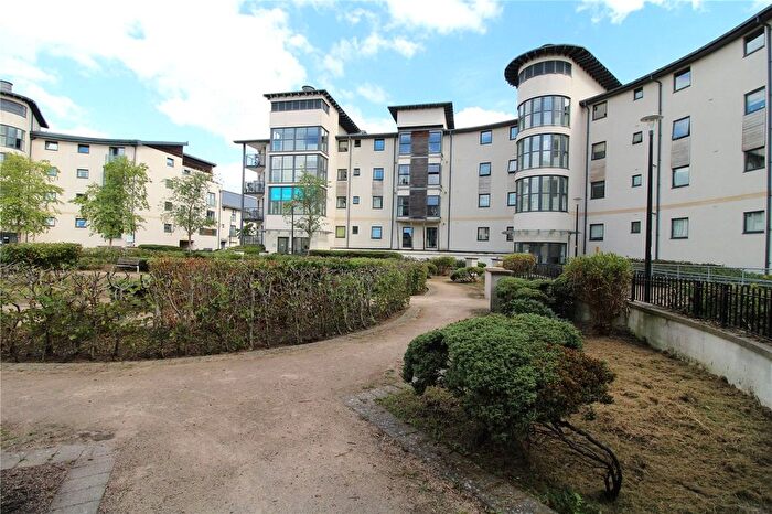 2 Bedroom Flat To Rent In Seacole Crescent, Old Town, Swindon, Wiltshire, SN1