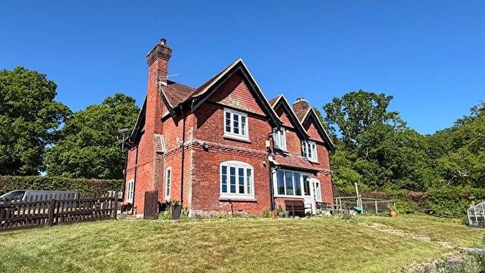 3 Bedroom Detached House To Rent In Beaulieu Road, Lyndhurst, SO43
