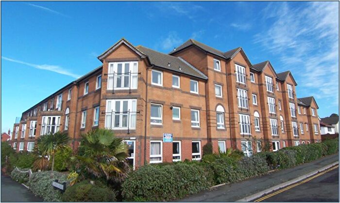 2 Bedroom Retirement Property To Rent In Currie Road, Lake, Sandown, PO36