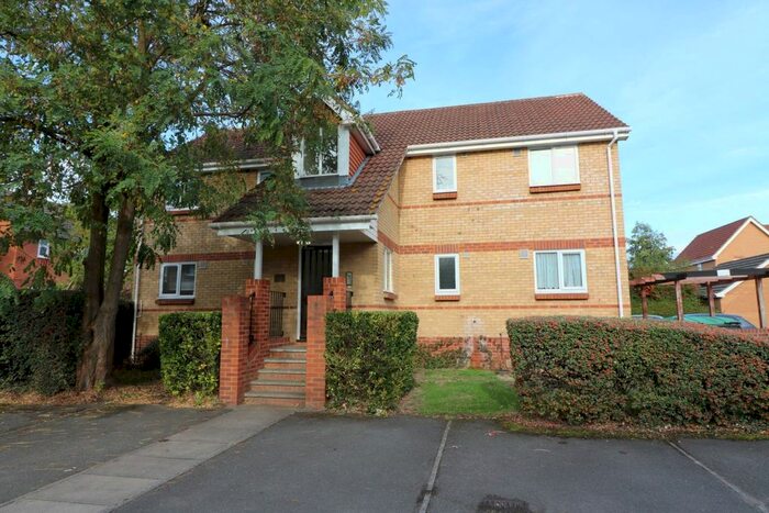 1 Bedroom Flat To Rent In Egham, Surrey, TW20