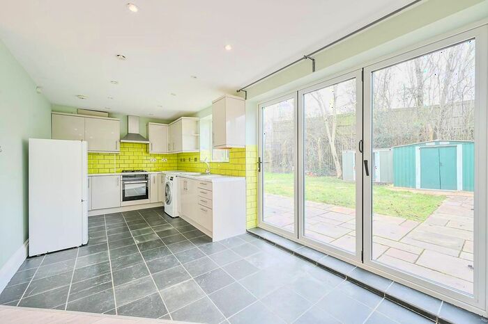 5 Bedroom Semi-Detached House To Rent In Moyne Place, West Twyford, London, NW10