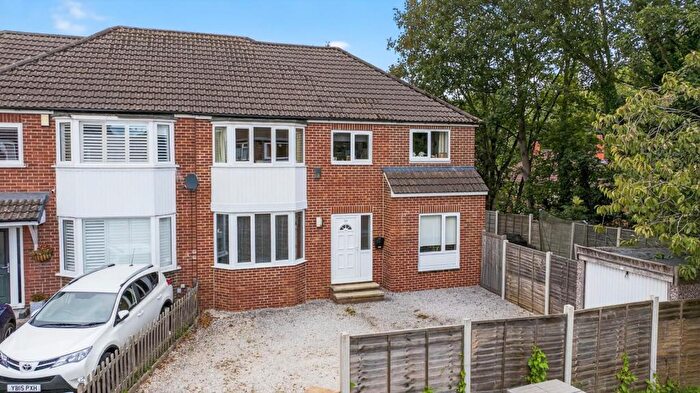 5 Bedroom Semi-Detached House For Sale In Gledhow Grange View, Roundhay, LS8