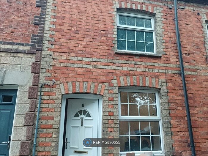 2 Bedroom Terraced House To Rent In Vicarage Road, Stony Stratford, Milton Keynes, MK11