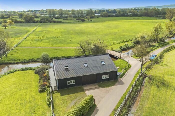 2 Bedroom Property For Sale In Barcombe Mills, Barcombe, BN8