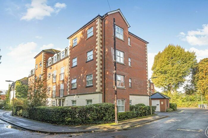 2 Bedroom Flat For Sale In Shepherds Spring Lane, Andover, SP10