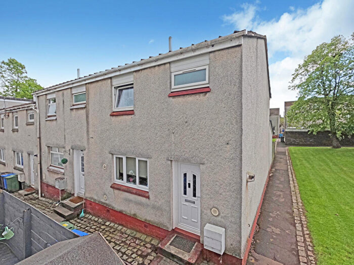 3 Bedroom End Of Terrace House For Sale In Aytoun Drive, Erskine, PA8