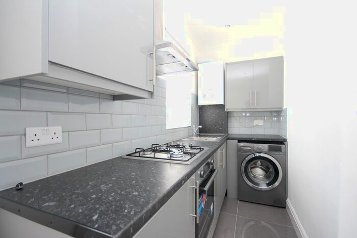 3 Bedroom Flat To Rent In Sussex Road, Harrow, HA1