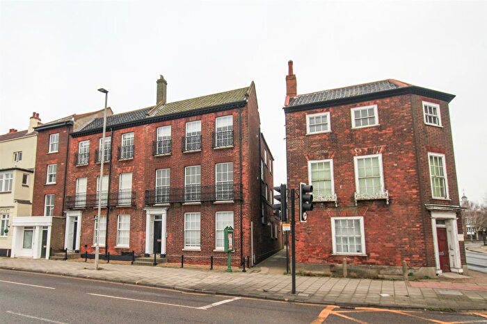 2 Bedroom Property To Rent In South Quay, Great Yarmouth, NR30