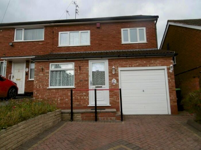 3 Bedroom Semi-Detached House To Rent In Rousdon Grove, Great Barr, B43