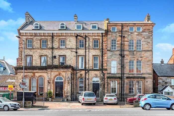 2 Bedroom Flat To Rent In Upgang Lane, Whitby, North Yorkshire, YO21