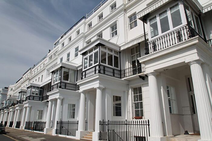 3 Bedroom Flat For Sale In Chichester Terrace, Brighton, BN2
