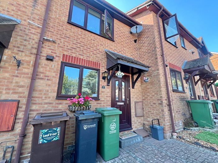 2 Bedroom Terraced House To Rent In Glebefield Gardens, Portsmouth, PO6