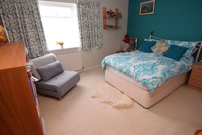 2 Bedroom End Of Terrace House For Sale In Bulford Road, Durrington, SP4